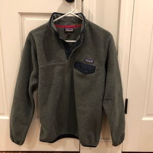 Patagonia grey pullover